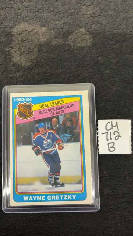 1983-84 O-Pee-Chee Wayne Gretzky Goal Leader Card