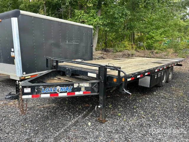 2015 Load Trail 22 ft T/A Tilt Deck Trailer