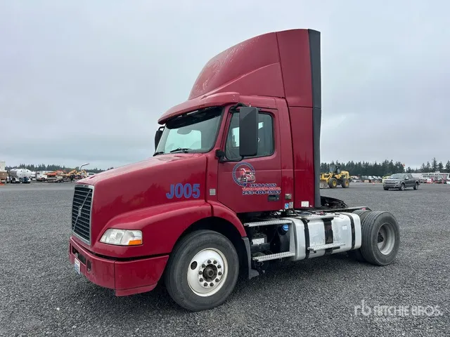 2013 Volvo VNM 4x2 S/A Day Cab Truck Tractor (Inoperable)