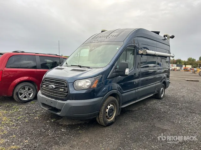 2018 Ford Transit 350 4x2 Utility Truck