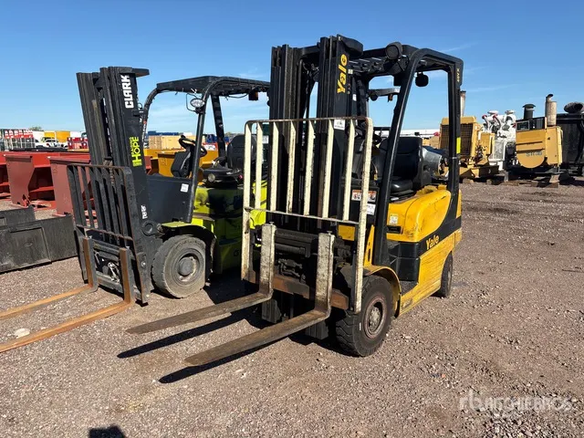 2013 Yale 3800 lb Forklift