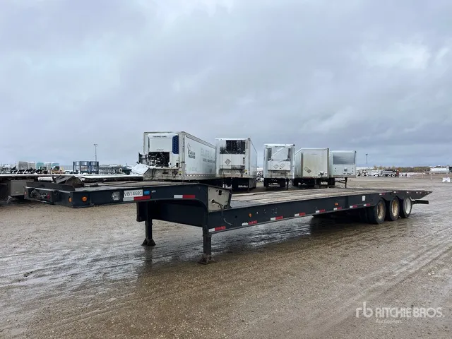2006 Landoll 51 ft Tri/A Sliding Axle Trailer
