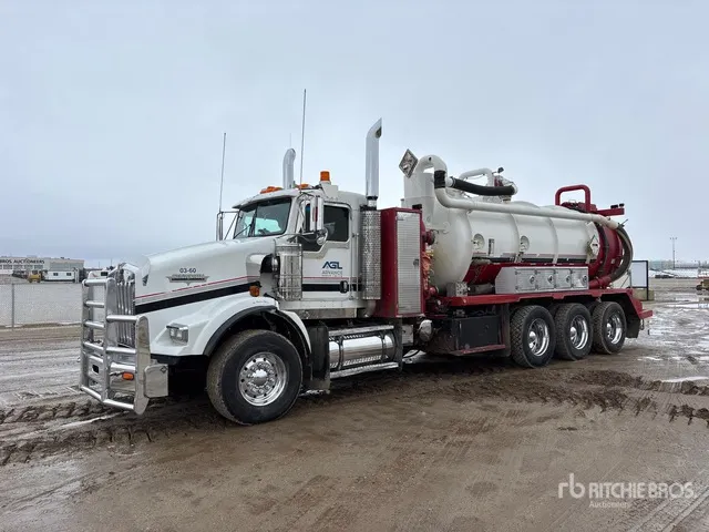 2005 Proxy Weld on 2006 Kenworth T800 8x6 Vacuum Tanker Truck