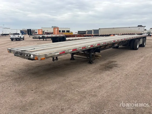 2004 Transcraft 48 ft Spread axle 10'6 Flatbed Trailer