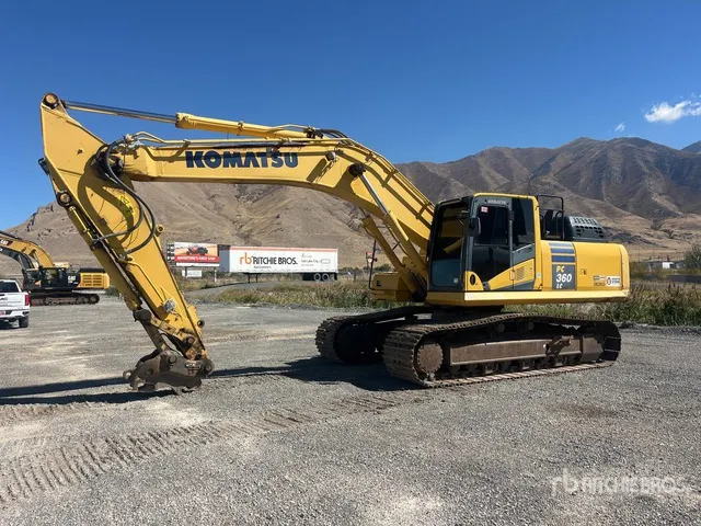 2016 Komatsu PC360LC 11 Tracked Excavator