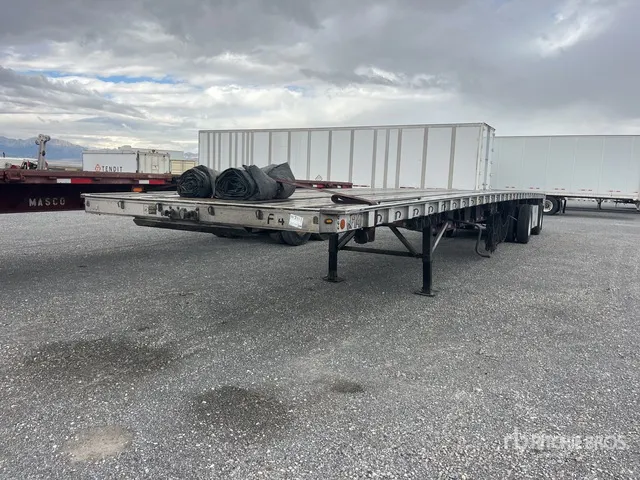 2013 Wilson CF-1080 48 ft T/A Flatbed Trailer