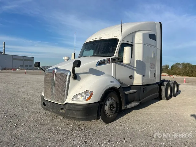 2020 Kenworth T680 6x4 T/A Sleeper Truck Tractor