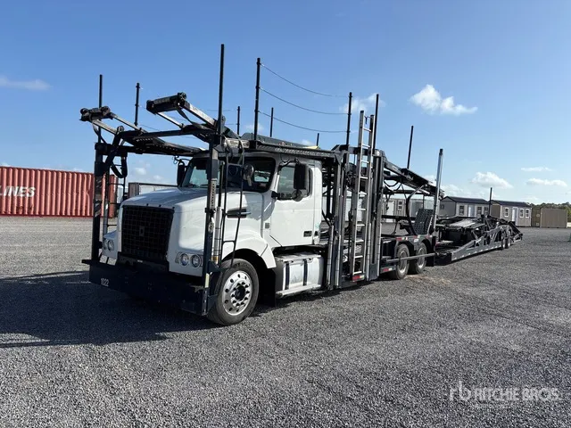 2016 Volvo VAH 6x4 Car Carrier Truck