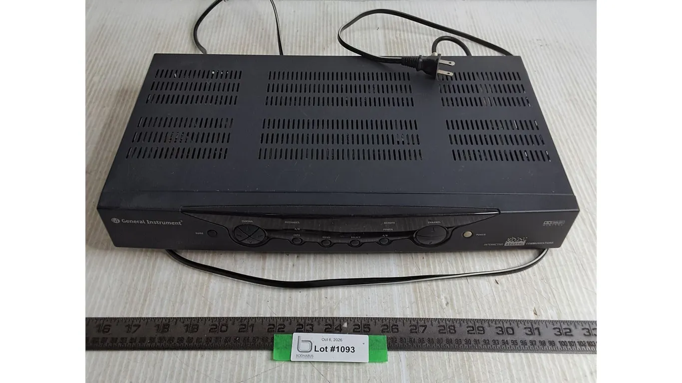 General Instrument Video Receiver - Powers On