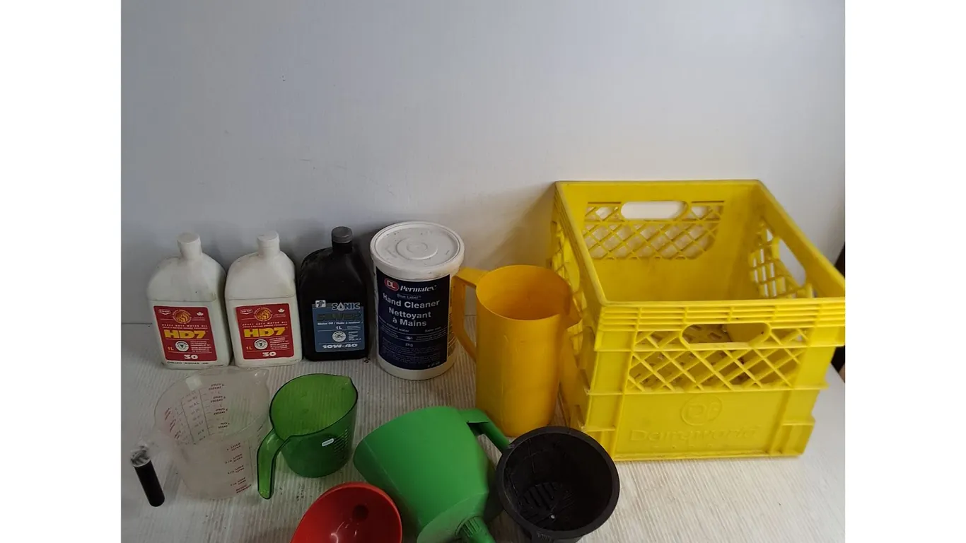 Sealed Hand Cleaner, 2.5 Bottles Motor Oil, Measure Cups, Funnels, Pitchers, Milk Crate -Cannot Ship