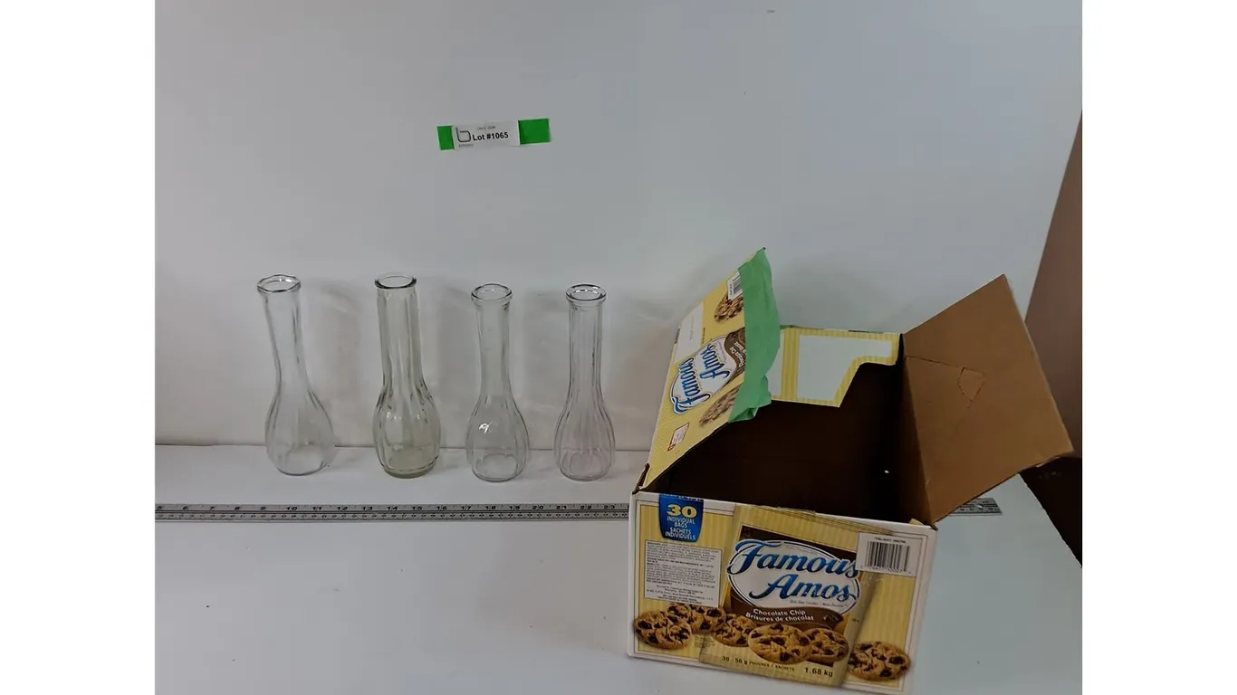 Box of (4) Clear Class Vases, All 8 3/4"