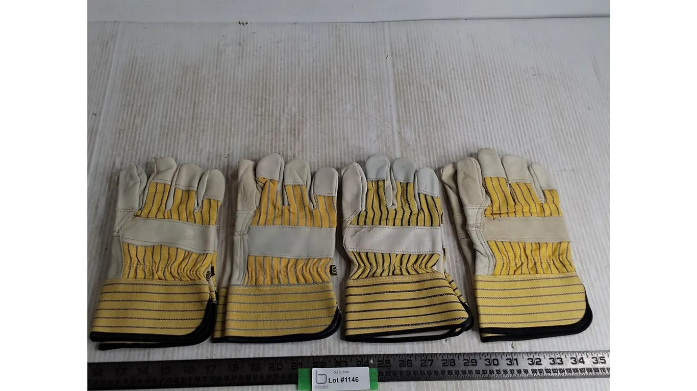 (4) Pairs of Large Size Work Gloves - 3 Appear Unused