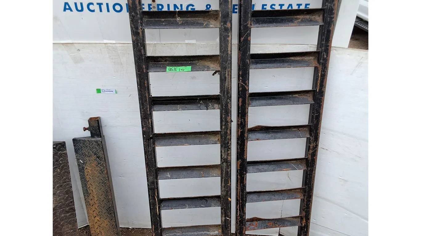 **(2) Trailer Load Extensions Plate Ramps, (2) Trailer Ramps No Shipping