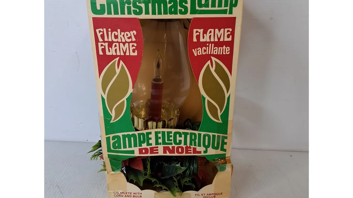 Vintage Electric Christmas Lamp- Powers On