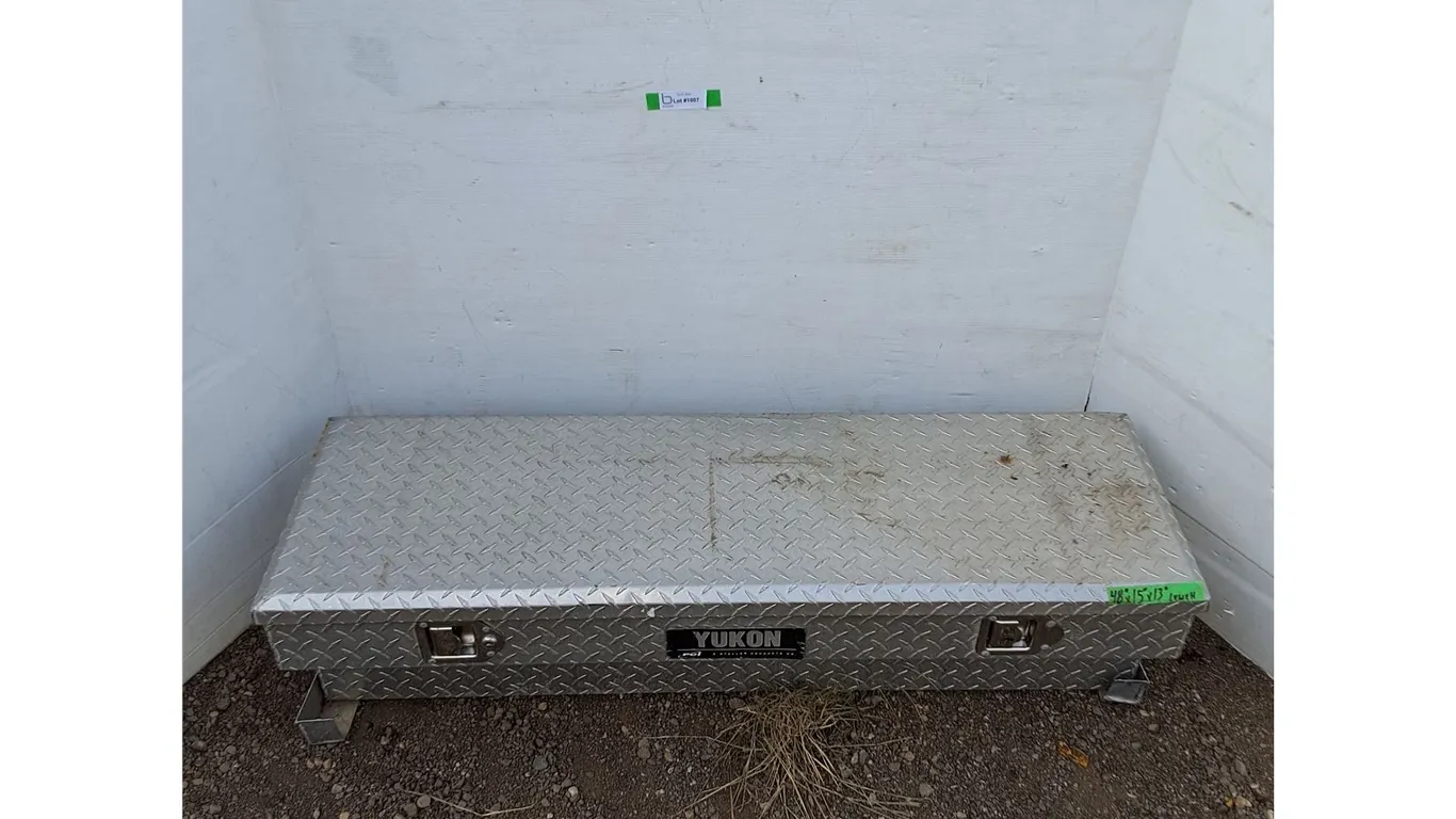 **Yukon Truck Toolbox No Shipping