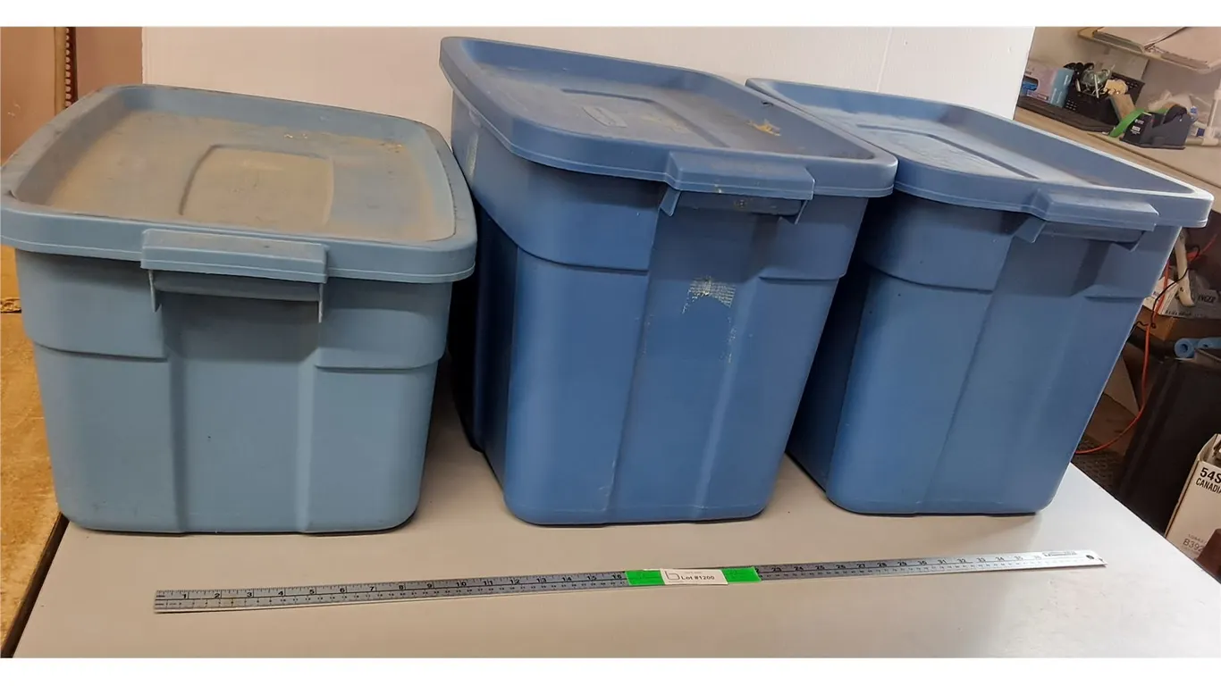 (3) Plastic Storage Totes with Lids up to 21.5" x 15.5" x 16.5"- Can't Ship