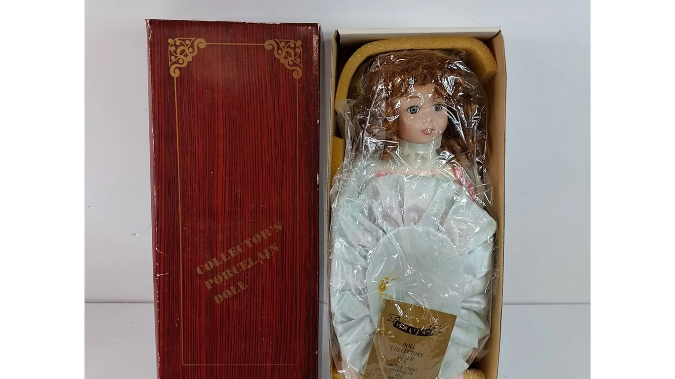 Oliver Doll Collector's Guild Collectible Doll NIB