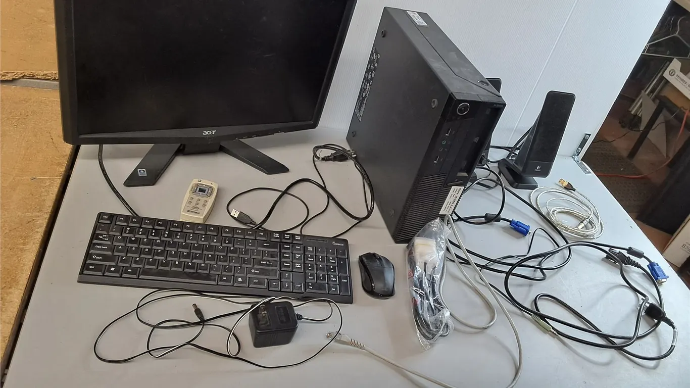 Acer 20" Monitor, Think Centre Tower, Speakers- All Power On & Accessories- Can't Ship