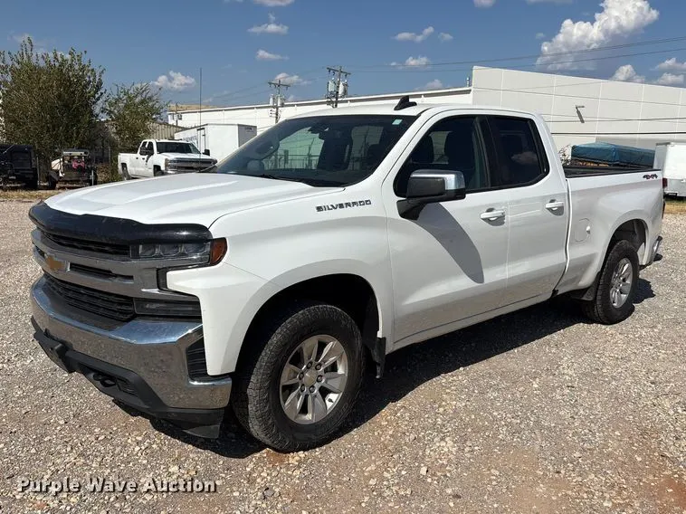 2020 Chevrolet Silverado 1500 Ext. Cab pickup truck