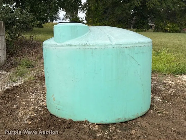 Poly tank