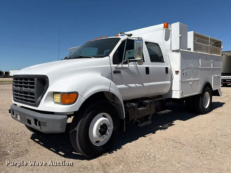 2002 Ford F750 Super Duty utility / service truck