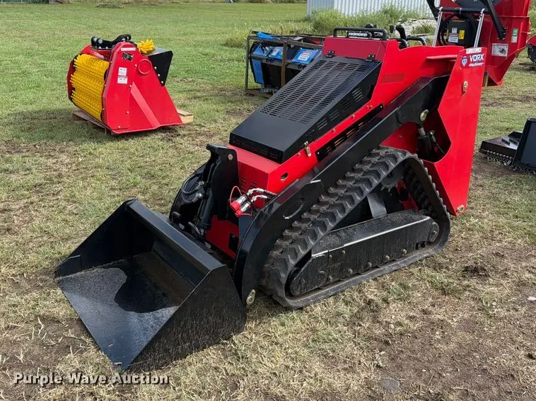 Vorx Industrial NL750 compact utility loader