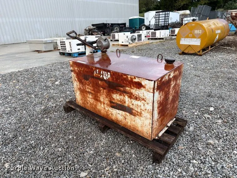 Delta R-110 fuel tank
