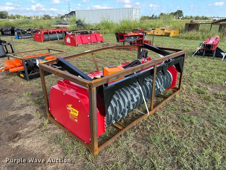 Raytree RMBD72ST skid steer mulcher