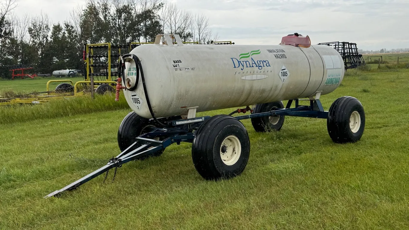 Anhydrous Tank w/ Wagon