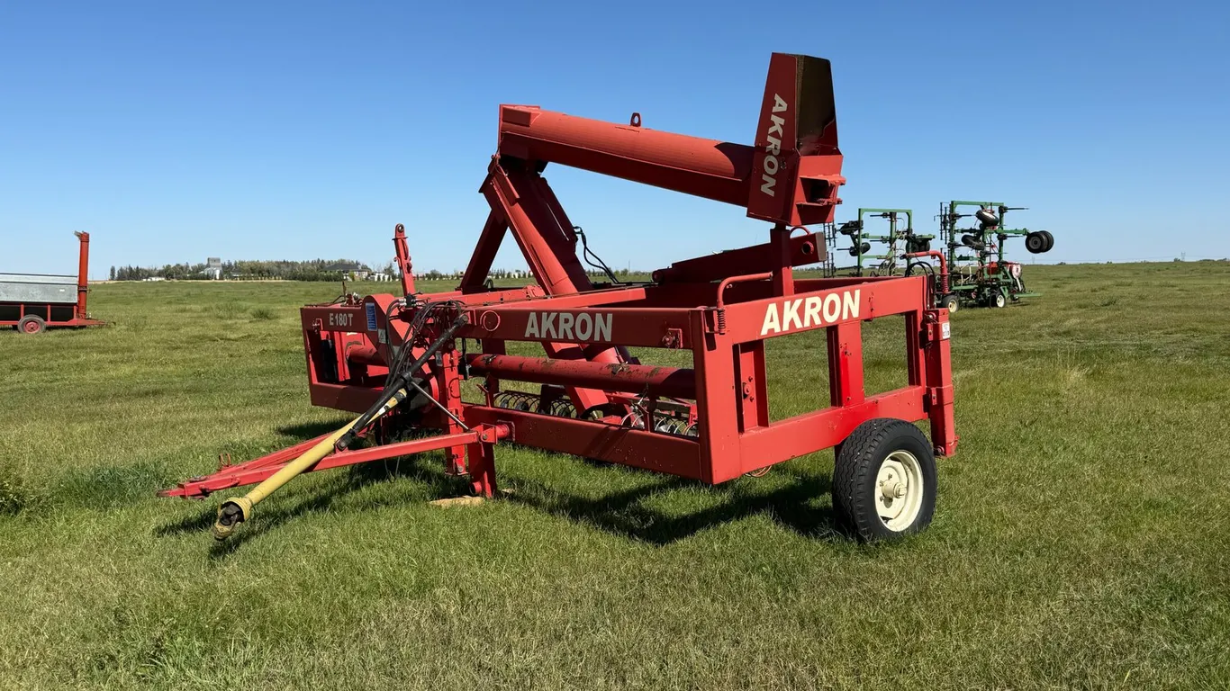 2008 Akron E180TH 9' Grain Bag Extractor