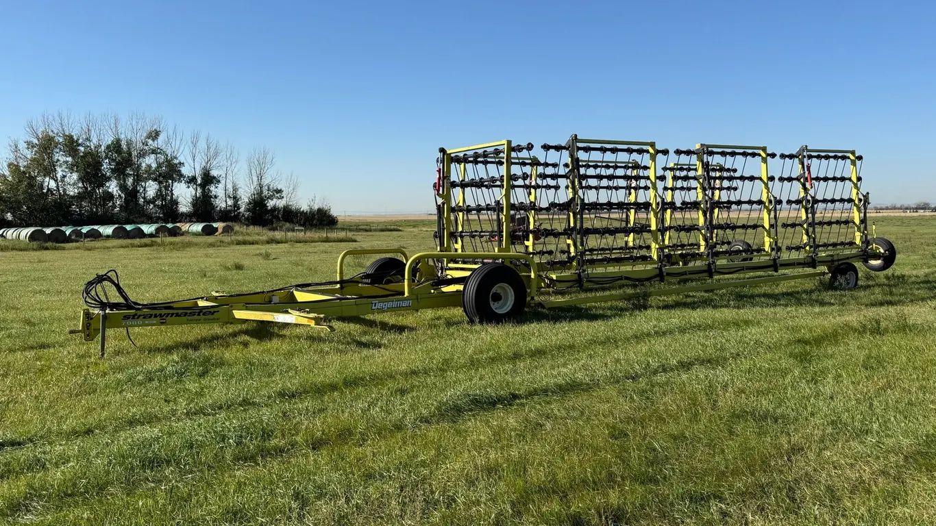 2001 70' Degelman Strawmaster 7000 Heavy Harrows