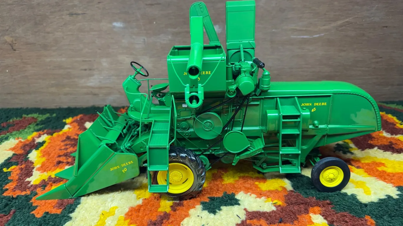 John Deere Diecast Model 45 Combine