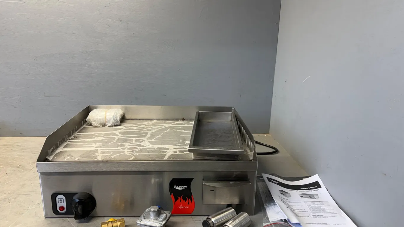 Unused Vollrath 24" Flat Top Griddle