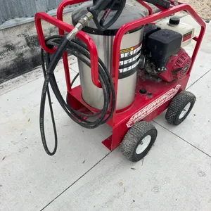 OFFSITE - Magnum 4000 series gold Easy-Kleen hot water, pressure washer