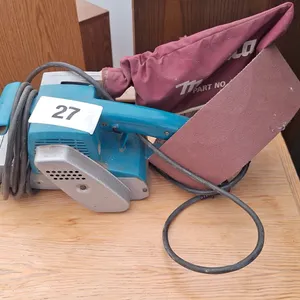 Makita 7.8 Amp belt sander 76x610mm with extra belt