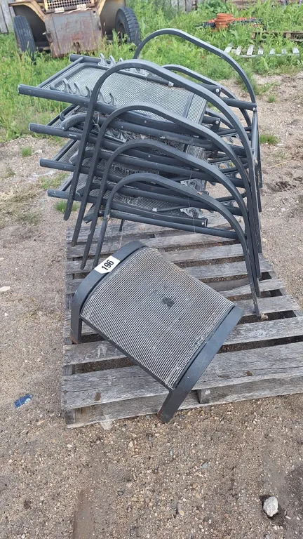 4-Patio chairs and 2-Foot rest