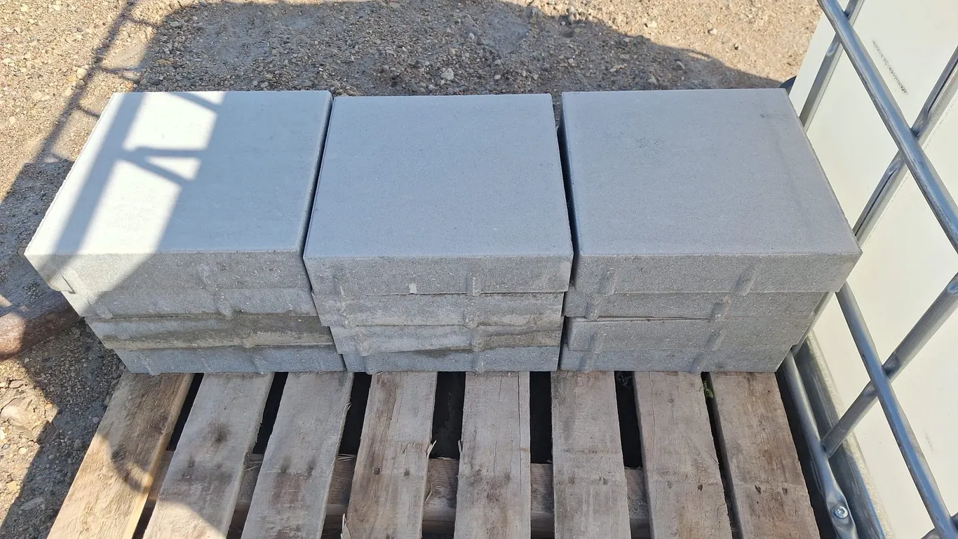 12 - 12 x 12 grey blocks