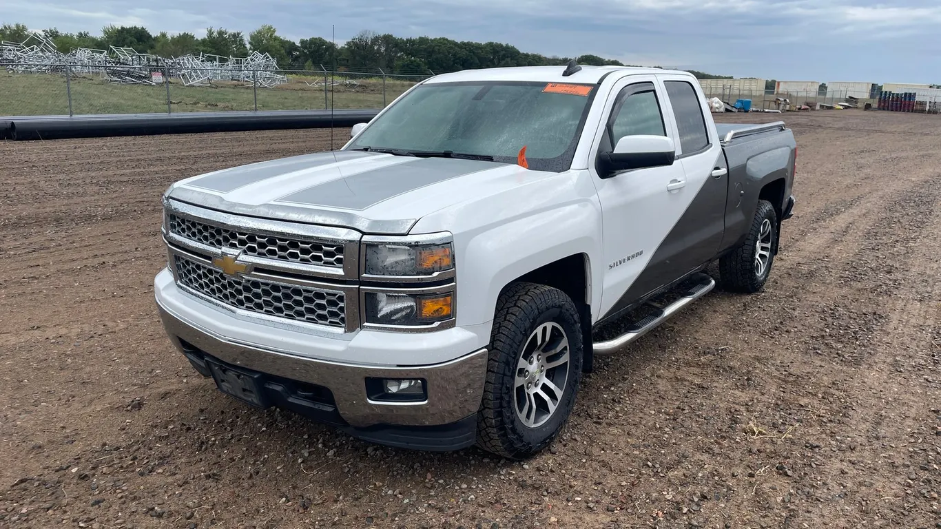 2015 Chevrolet 1500 Silverado Pickup Truck (Has MN Title)
