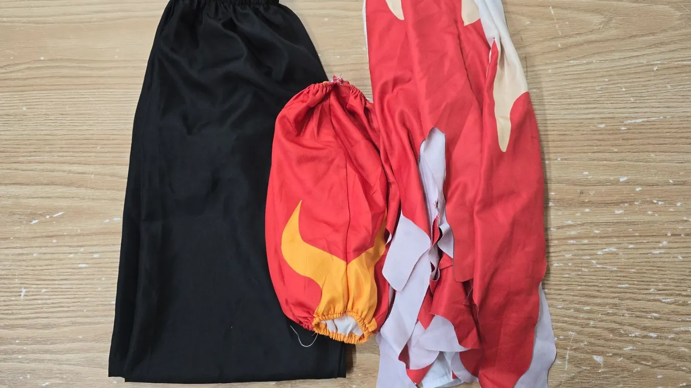 Demon Slayer Rengoku Costume / Cosplay – Youth Size