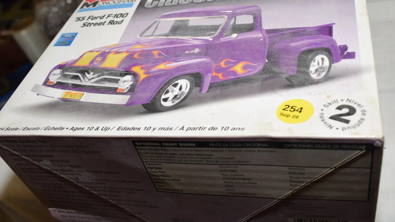 NOS 1955 Ford F-100 Street Rod Model Truck Kit