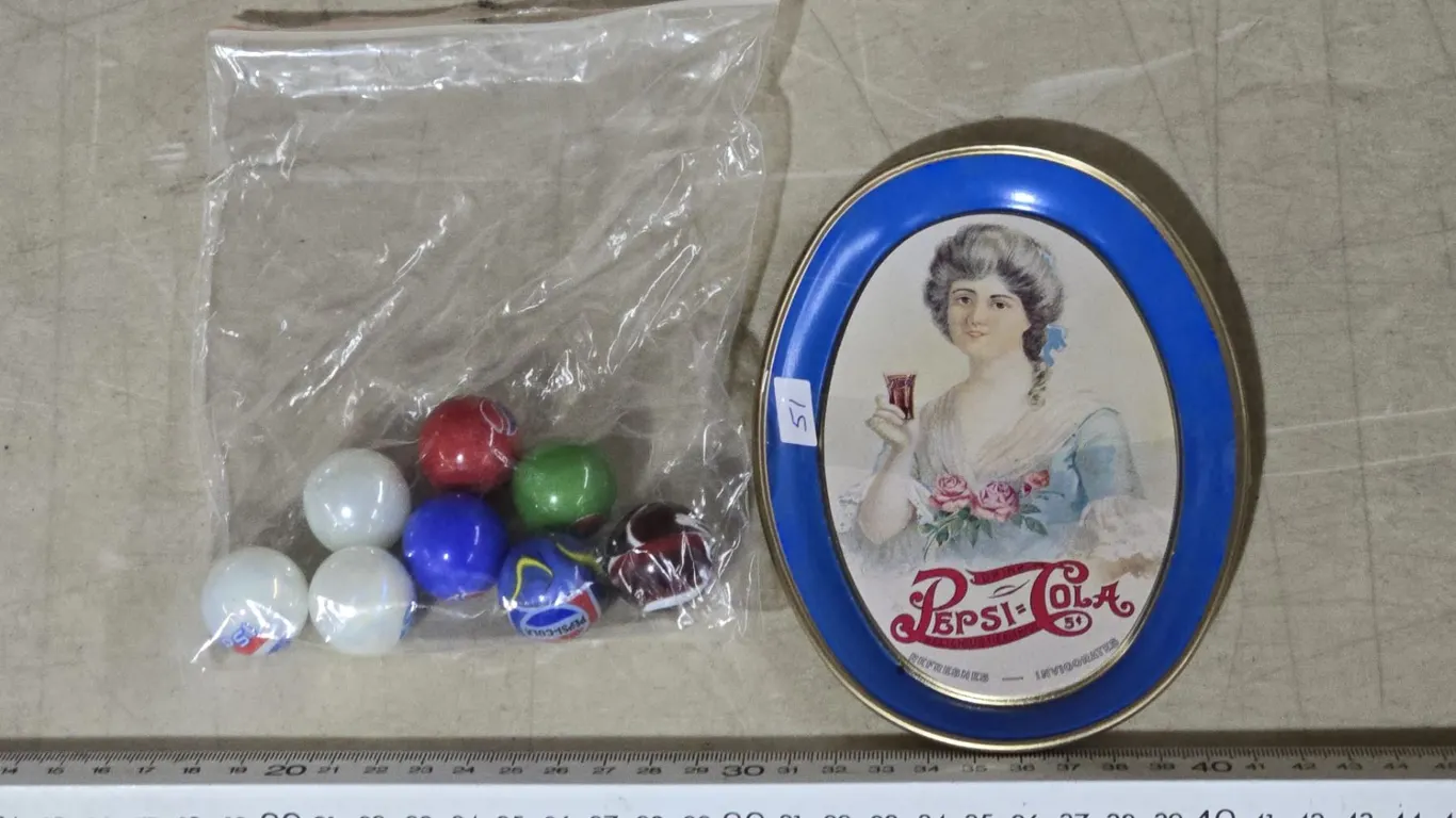 Tray & 8 large Pepsi marbles