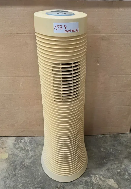 Honeywell Air Purifier (10”x 25.5”h) – Works but has no Filter
