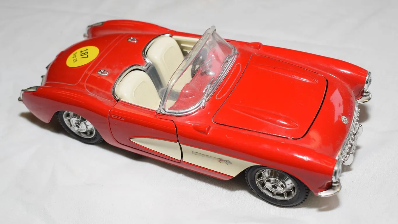1957 Corvette Diecast Car