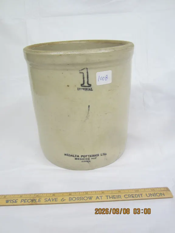 1008. Antique Medalta One Gallon Crock No Chips or Cracks