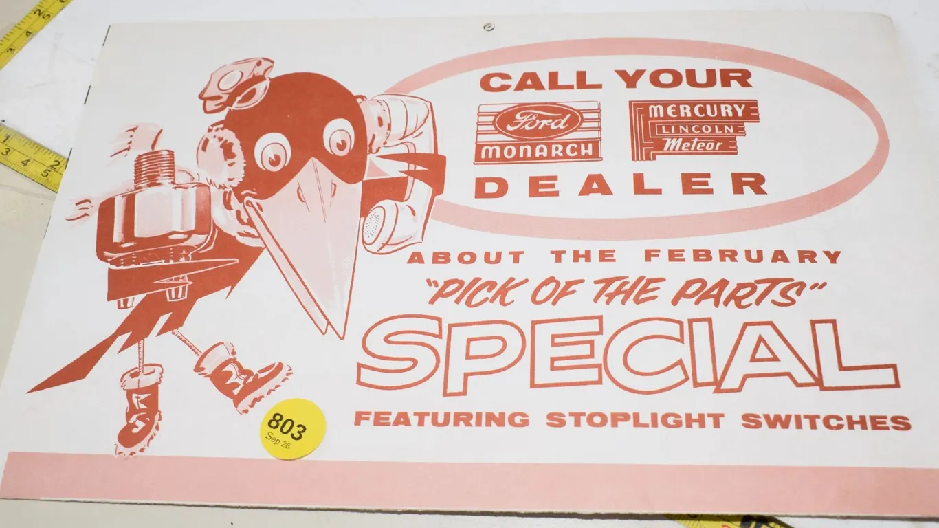 1957 Ford Advertisement / Brochure