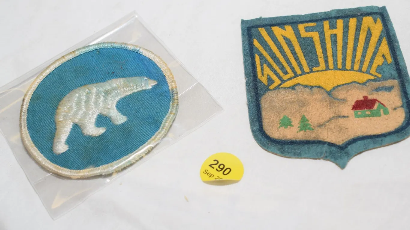 Very Old Sunshine Ski Crest & NWT Crest