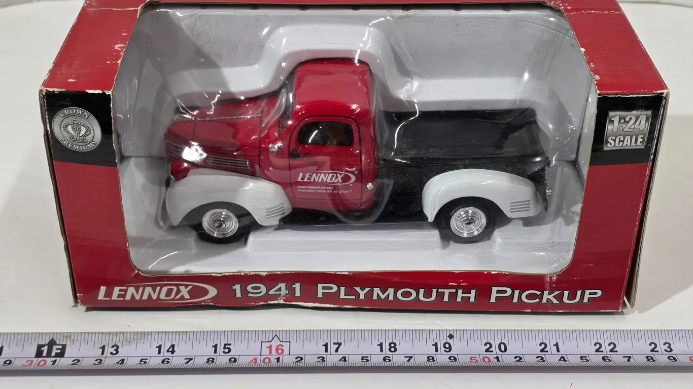 Diecast 1:24 scale 1941 Lennox Plymouth Pickup w/ Sound Effects