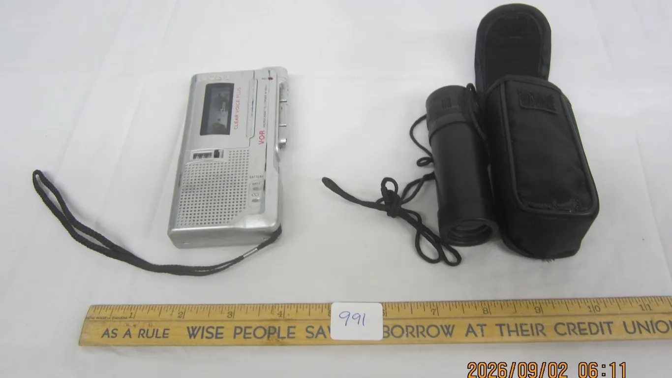 991. Lot of 2 Items Sony Mini Cassette Player and a New Spy Glass