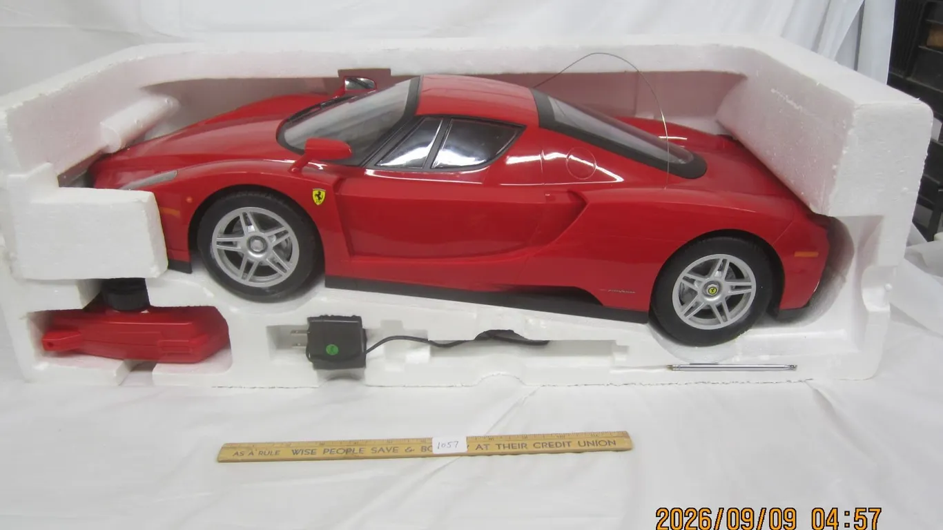 1057. Ferrari 1:7 Full Functioning Radio Controlled Car Super Large 25 inch Long Working with Box