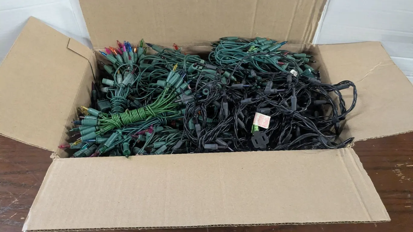 Box of Christmas Lights – Untested